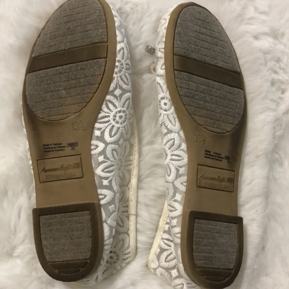 White American Eagle Embroidered Flower Bow Flats